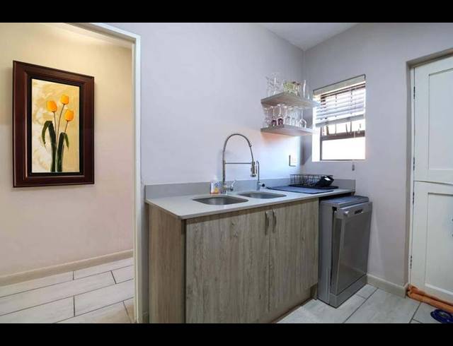 3 BEDROOM TOWNHOUSE FOR SALE IN HARTENBOS CENTRAL